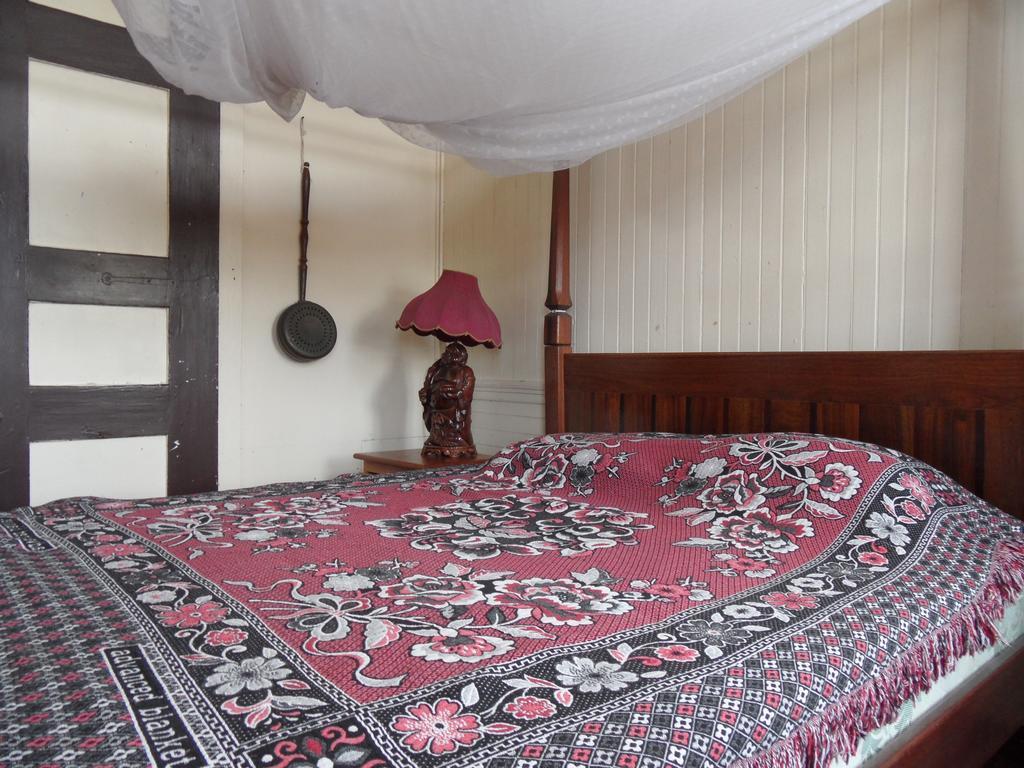 Guesthouse Un Pied-A-Terre Paramaribo Quarto foto